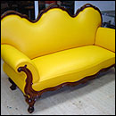 Neubezug eines Sofas in gelben Leder fr die Firma Deerberg